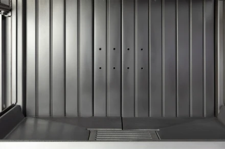 Каминная топка Дельта 1000 BV три стекла принтинг черный шамот, вертикальная ламель (Экокамин)